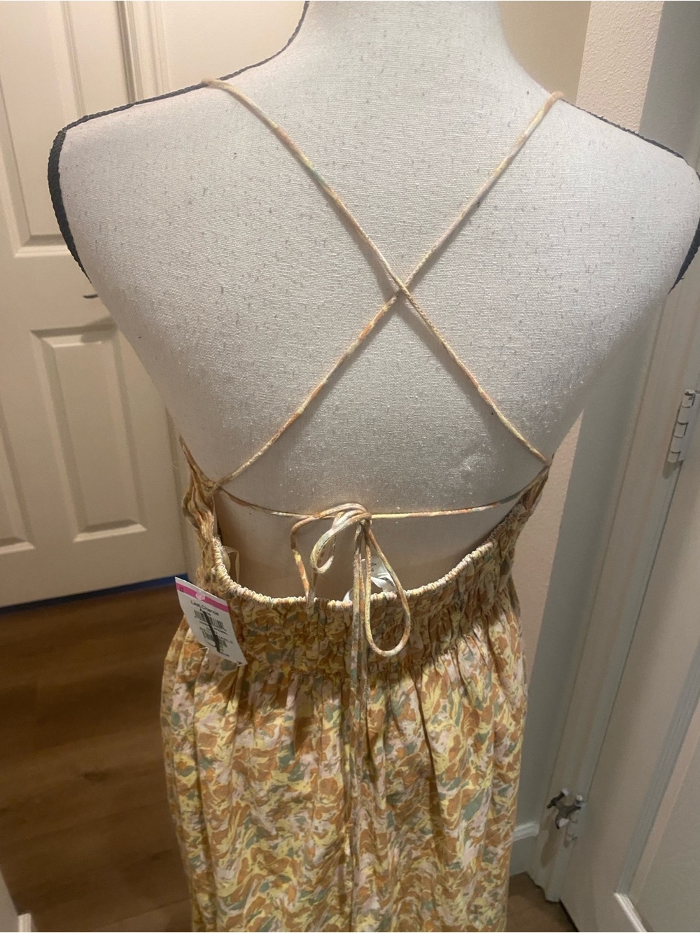 Women’s Yellow Floral Summer Maxi Dress Smocked Waist adjustable ties size large - Picture 7 of 12